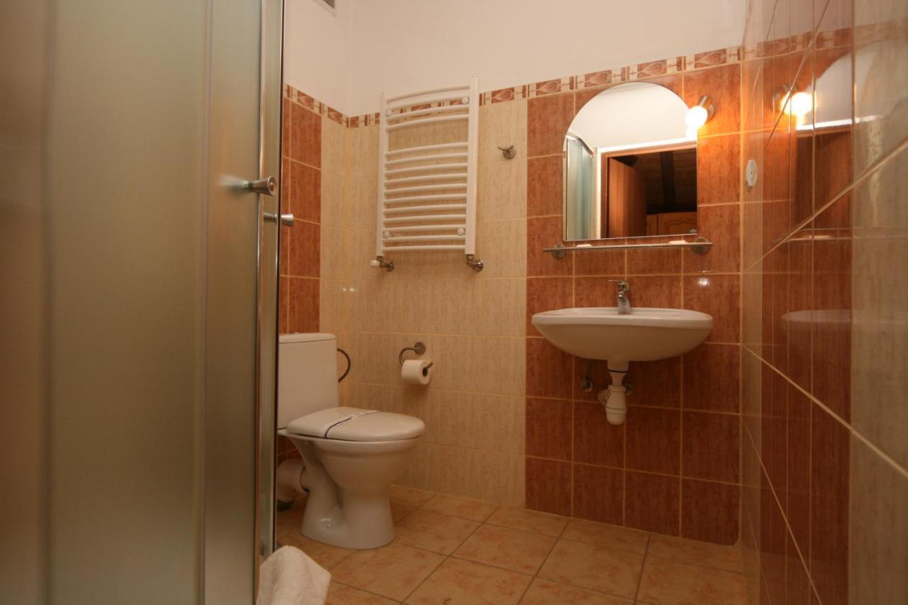 Hotel Alpenhof Pansion Sławsko Pokój zdjęcie