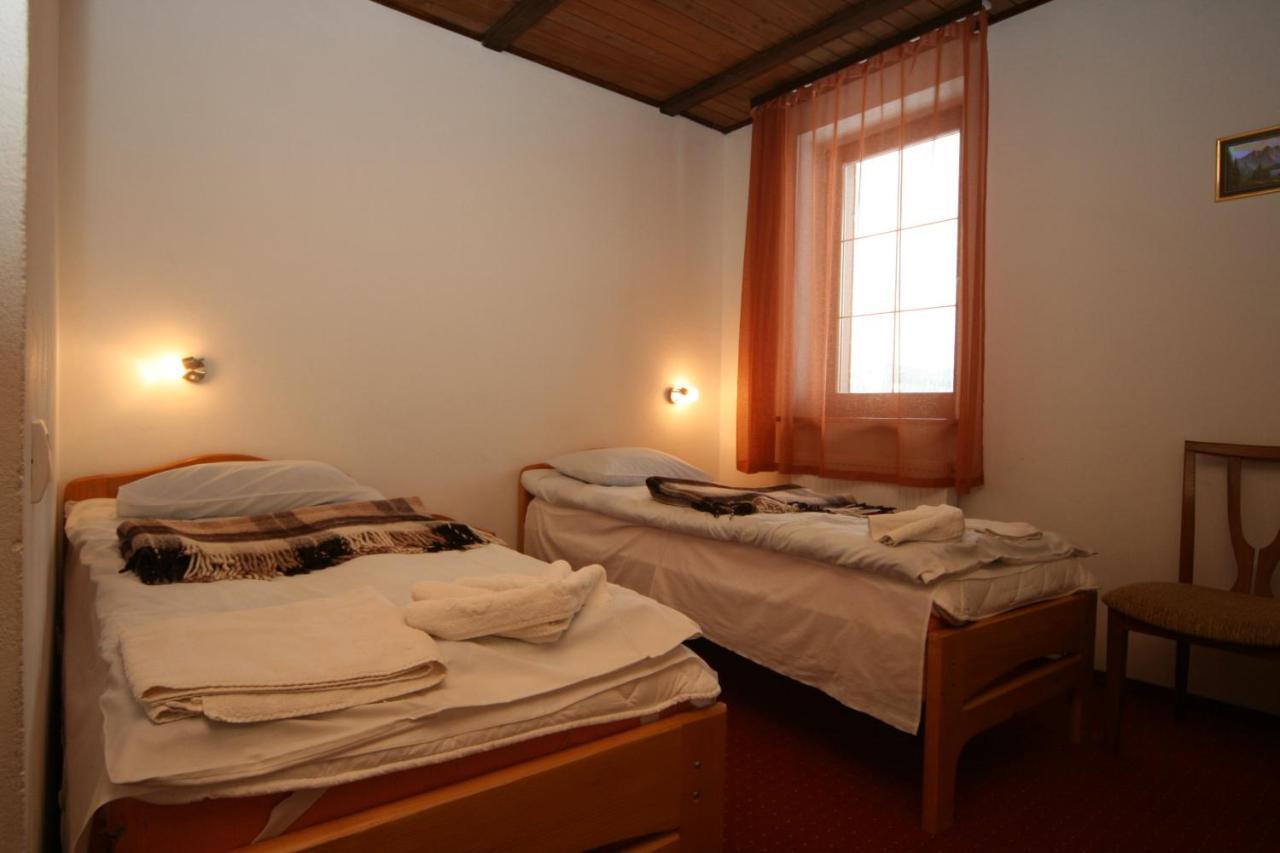 Hotel Alpenhof Pansion Sławsko Zewnętrze zdjęcie