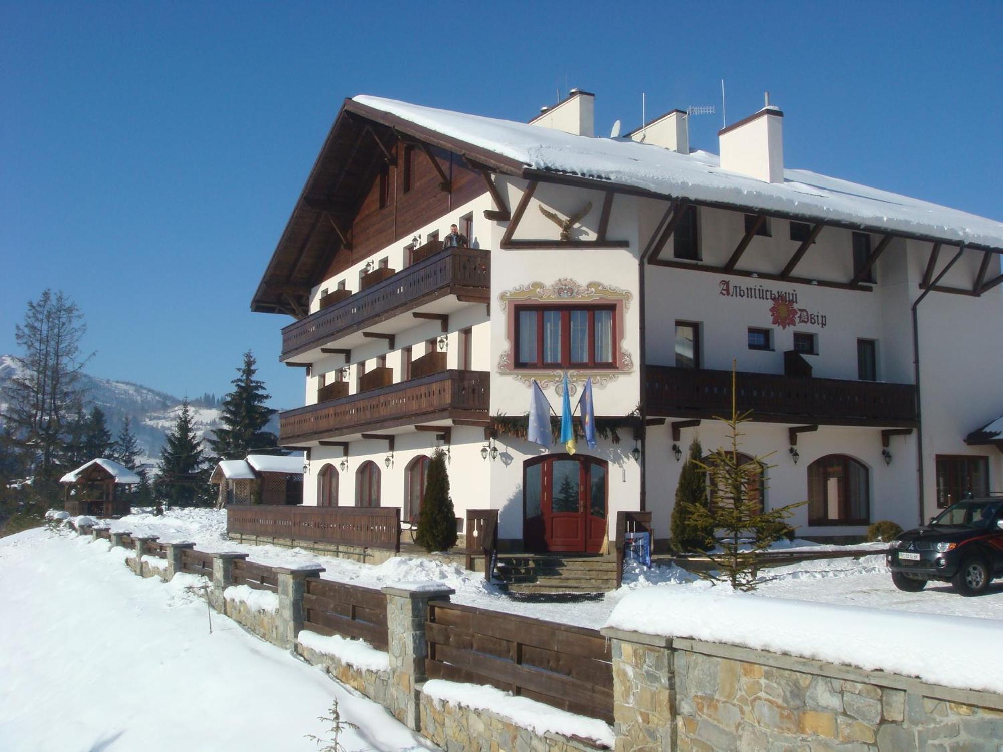 Hotel Alpenhof Pansion Sławsko Zewnętrze zdjęcie